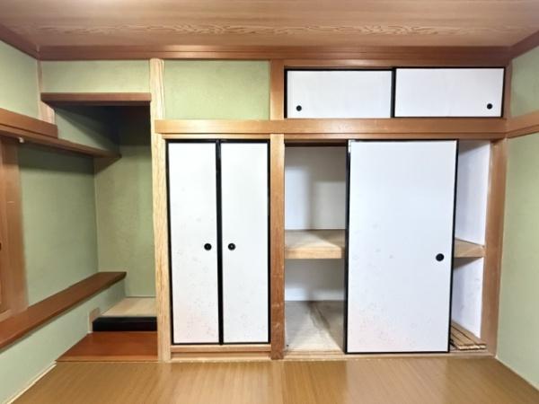 香芝市磯壁４丁目の中古一戸建て