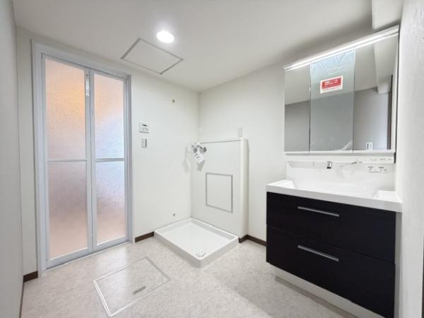 真美ヶ丘中央一番館11号棟