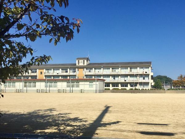北葛城郡広陵町馬見北２丁目の中古一戸建て(真美ケ丘第二小学校)