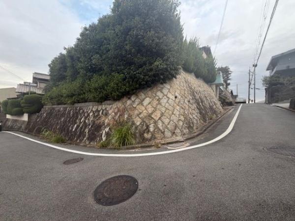 生駒郡斑鳩町神南４丁目の土地