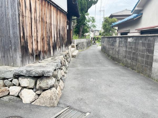 八尾市郡川４丁目の土地