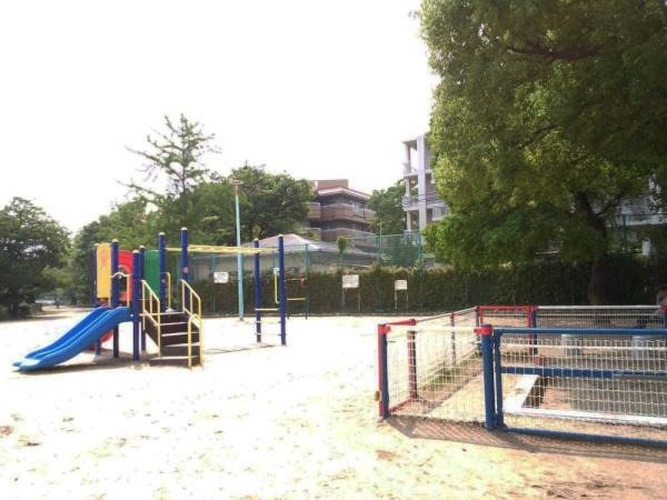 帝塚山グリーンハイツB棟(万代池公園)