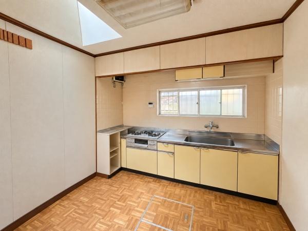 羽曳野市高鷲６丁目