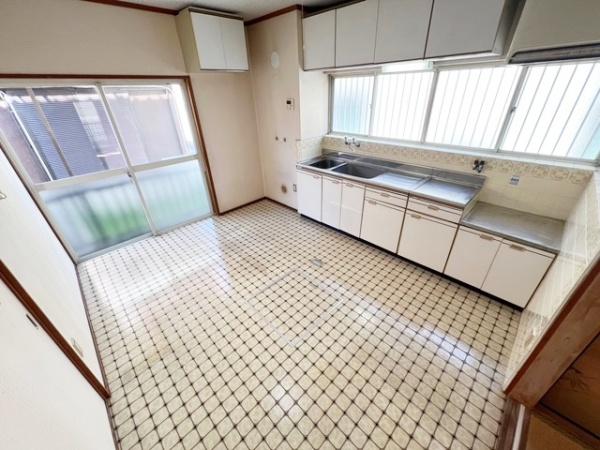 奈良県御所市東松本