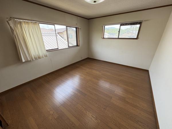 富田林市錦織中２丁目の中古一戸建て