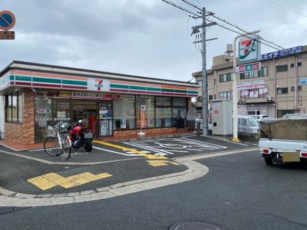 羽曳野市高鷲３丁目の中古一戸建て(セブンイレブン　藤井寺岡２丁目店)