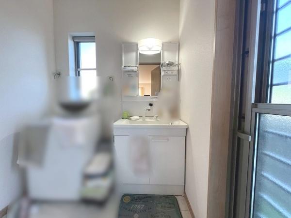 磯城郡三宅町大字石見の中古一戸建て(洗面台・洗面所)