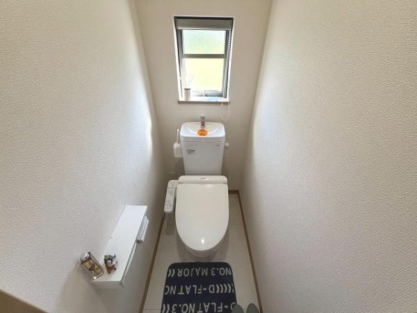 磯城郡三宅町大字石見の中古一戸建て(トイレ)