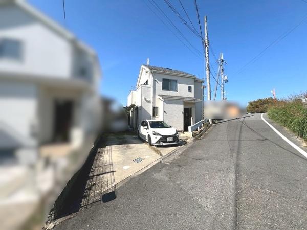 磯城郡三宅町大字石見の中古一戸建て(前面道路含む現地写真)