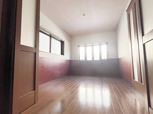 羽曳野市高鷲５丁目の中古一戸建て