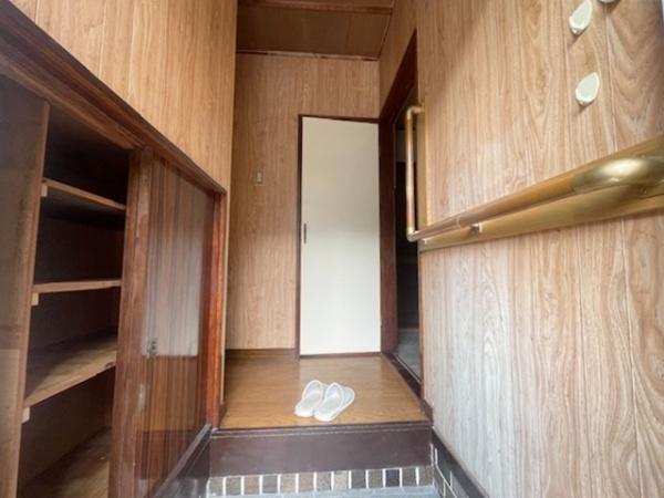 柏原市安堂町の中古一戸建て