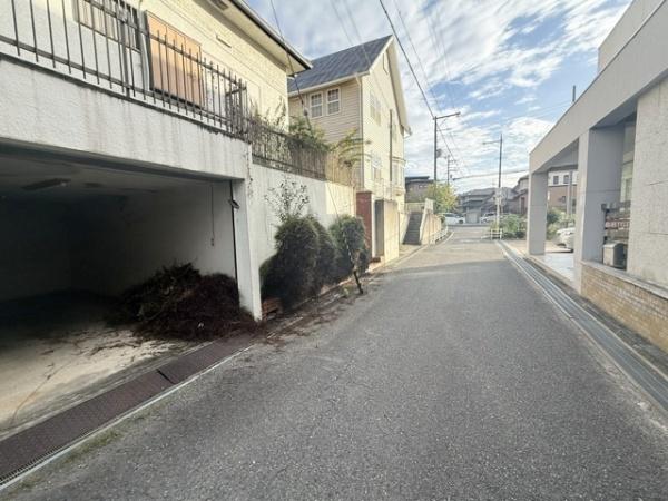 生駒郡三郷町東信貴ケ丘１丁目の土地