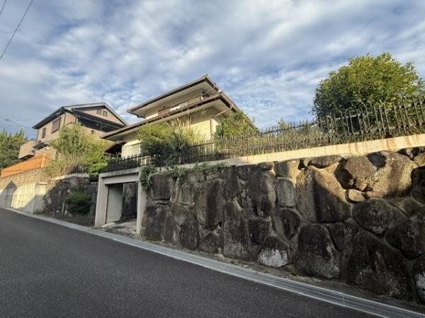 生駒郡三郷町東信貴ケ丘１丁目の土地