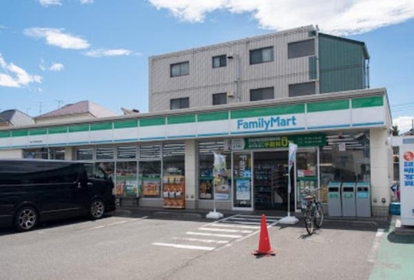 東大和市中央２丁目の土地(ファミリーマート東大和青梅街道店)