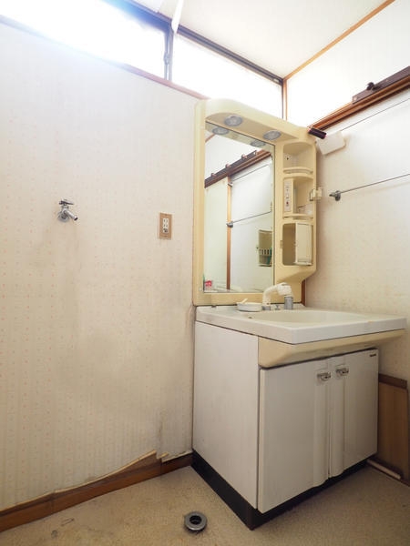 八王子市横川町4LDK