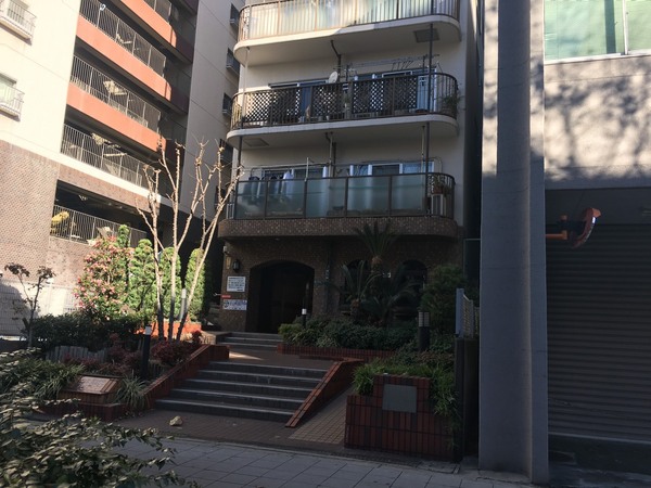 進和難波ハイライフ