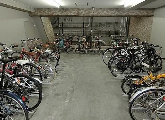 リーガル四ツ橋筋