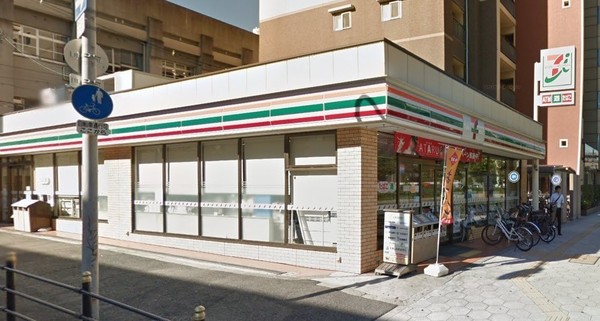 メゾンドヴィル北堀江(セブンイレブン大阪北堀江3丁目店)
