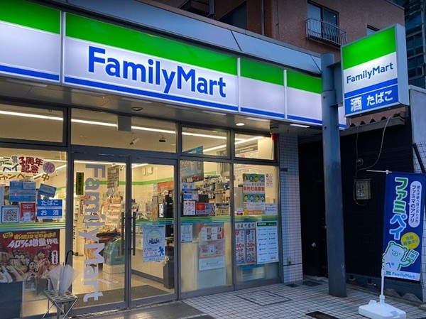 アルタス北堀江(ファミリーマート北堀江一丁目店)