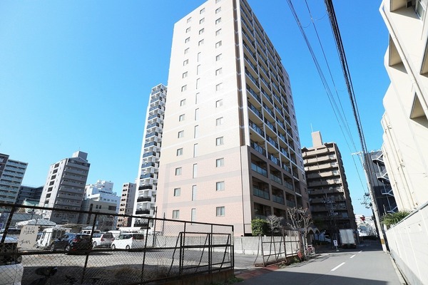 ファミール北堀江