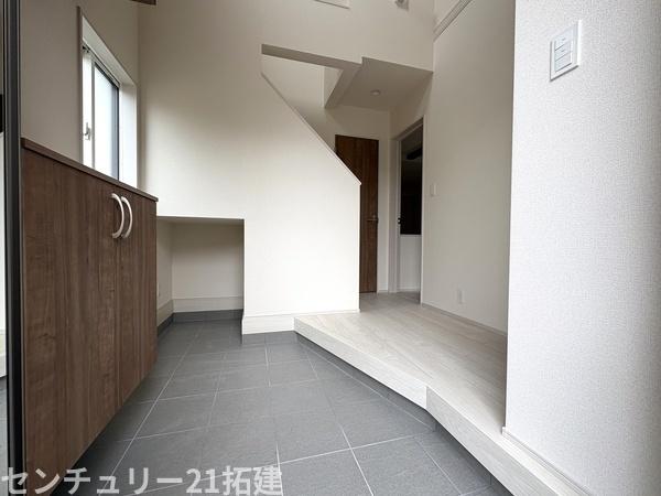 君津市君津台新築住宅(玄関)