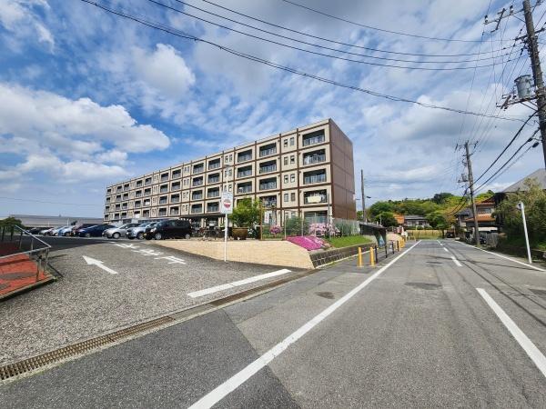 ファミール青葉台2号棟