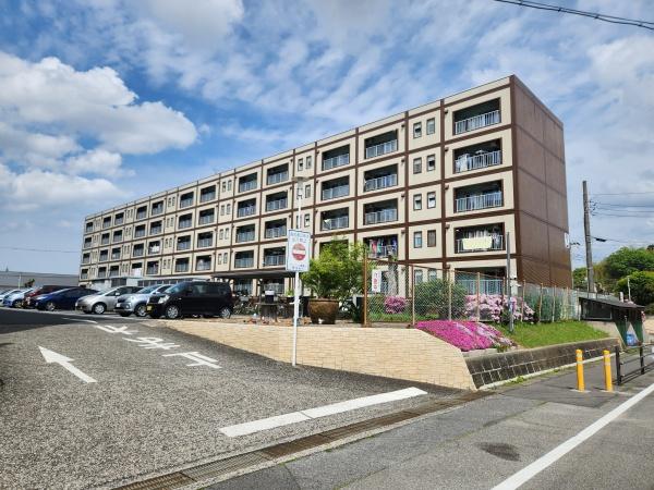ファミール青葉台2号棟