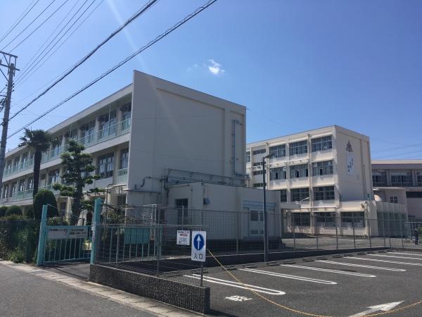 春日井市南花長町の土地(知多中学校)