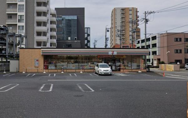 シャトー勝川A棟(セブンイレブン春日井勝川駅前店)