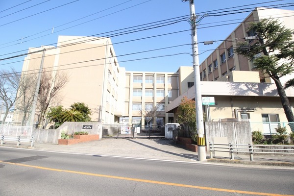 高松市円座町の土地(高松市立円座小学校)