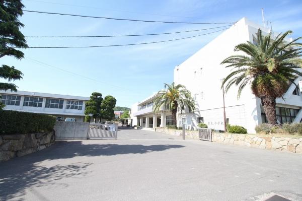 シャトレハイツ屋島(高松市立牟礼中学校)