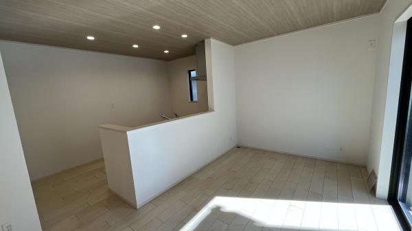 小平市鈴木町２丁目の新築一戸建