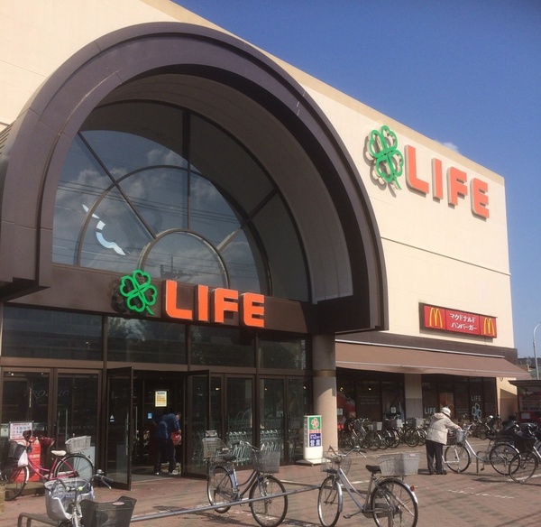 ビッグ武蔵野(ライフ新座店)