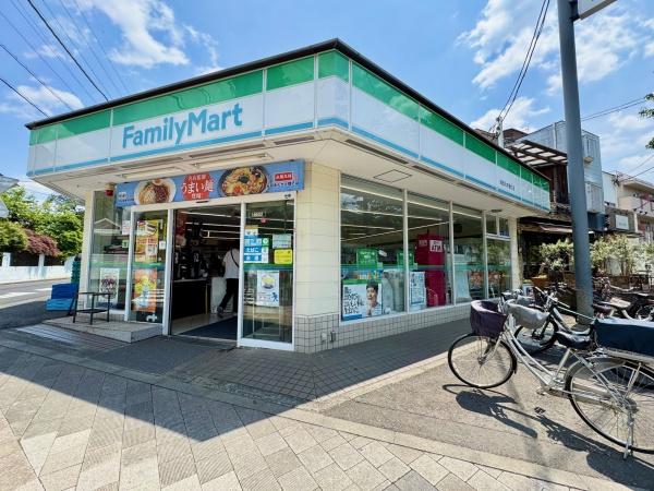レクセルプラッツァ国立(ファミリーマート海田大学通り店)