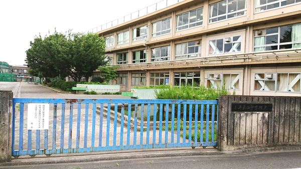一橋学園ガーデニア(小平市立小平第四中学校)