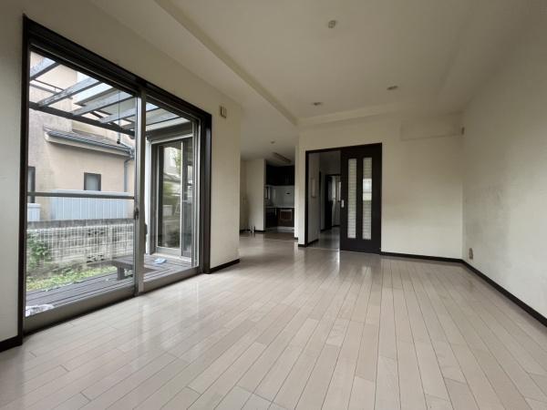 小平市花小金井5丁目の中古一戸建て(リビング)