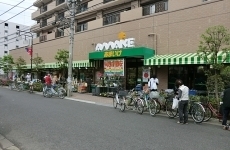 小平市仲町の新築一戸建(スーパーあまいけ小平店)