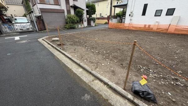 三鷹市下連雀７丁目の土地