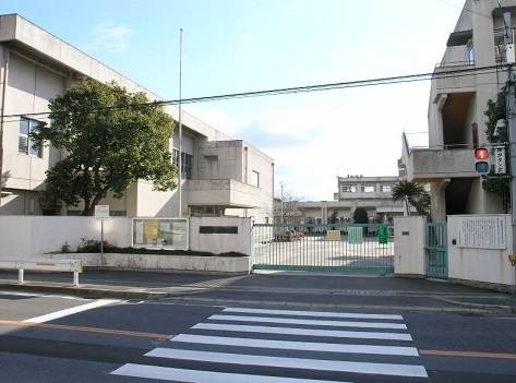 八尾市弓削町南2丁目の土地(八尾市立志紀中学校)