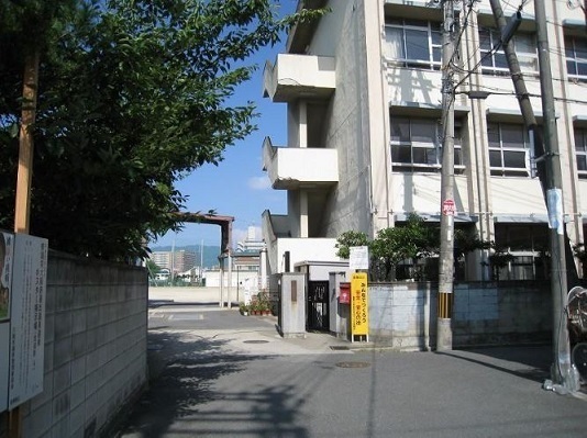 キャステージパーク１番街(八尾市立龍華中学校)