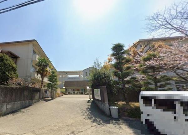 生駒市中菜畑２丁目の土地(生駒市立緑ケ丘中学校)