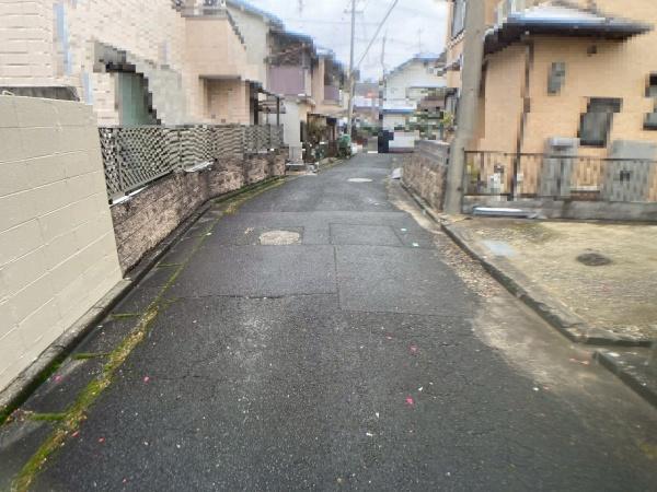 生駒市中菜畑２丁目の土地