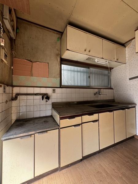 八尾市都塚１丁目の中古一戸建
