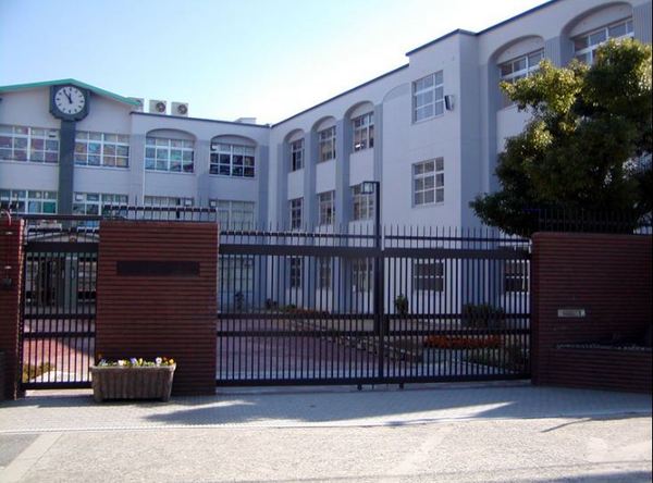 アールヴェール阿倍野松崎町(大阪市立文の里中学校)