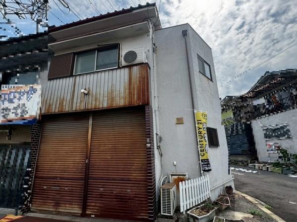 八尾市曙町３丁目の中古テラスハウス