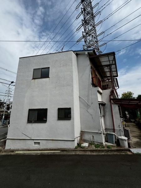 八尾市曙町３丁目の中古テラスハウス