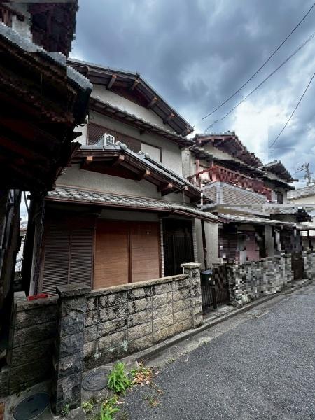 柏原市片山町の中古一戸建て