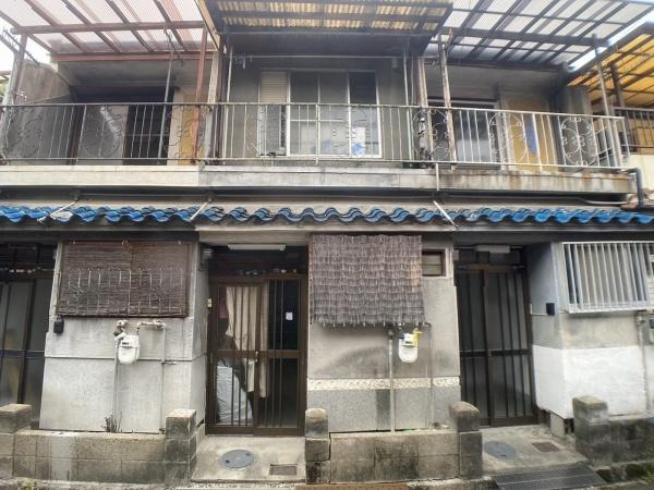 寝屋川市河北東町の中古テラスハウス