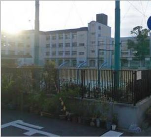 大阪市生野区中川西１丁目の中古一戸建て(大阪市立大池中学校)