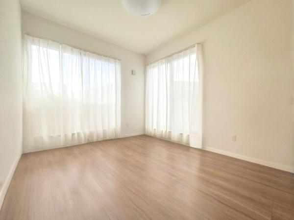 秦野市ひばりケ丘の中古一戸建て